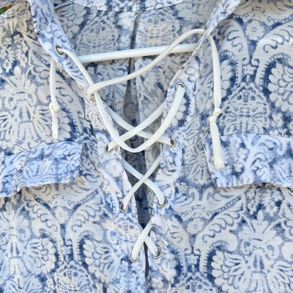 BD Collection Lace-up Paisley Shirt Size M - Picture 3 of 6